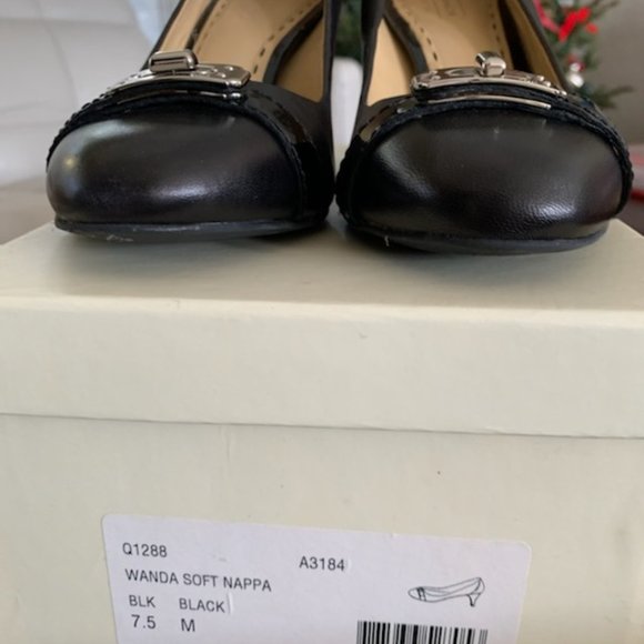Coach Wanda Pump 7.5 - Picture 5 of 5